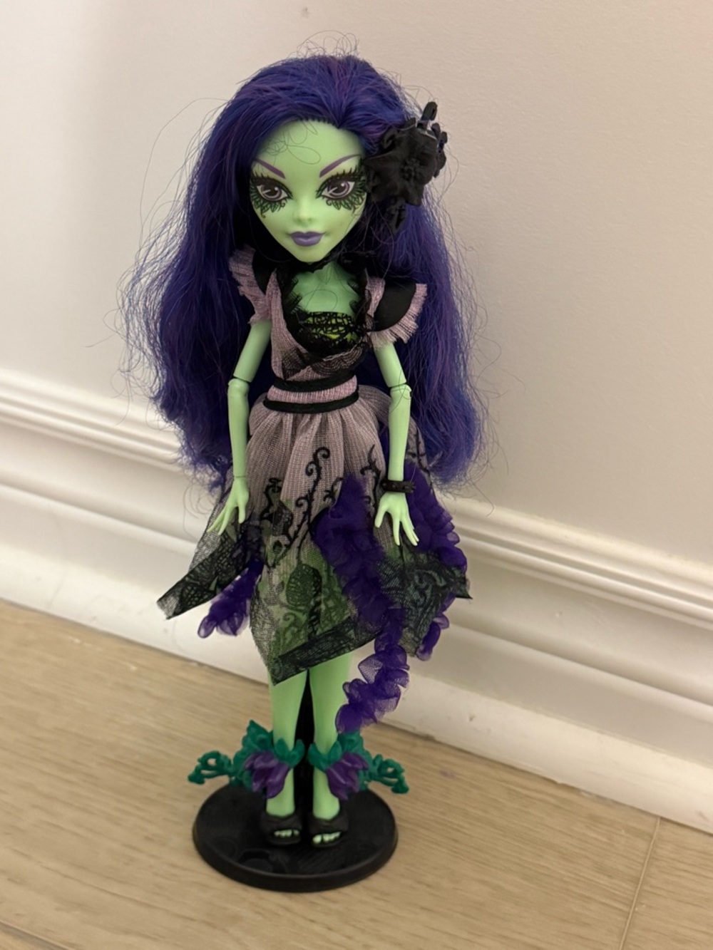 Monster High Doll Amanita Nightshade Limited Edition Gloom And Bloom HTF RARE